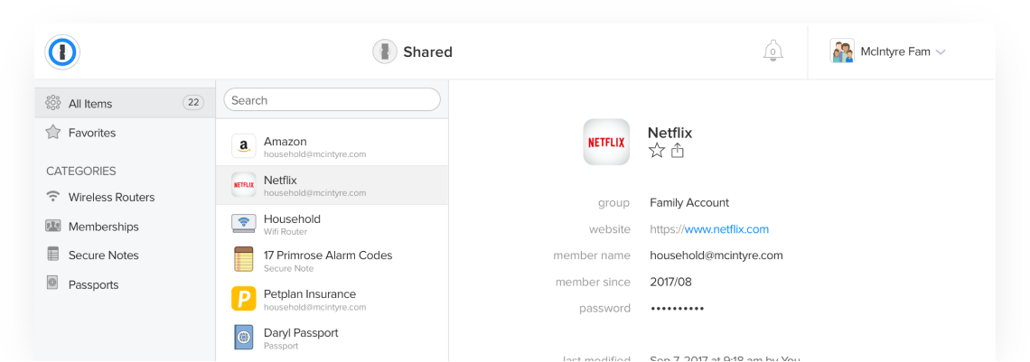 Capture d'écran du compte 1Password de la famille McIntyre montrant l'écran Tous les éléments avec le compte Netflix sélectionné